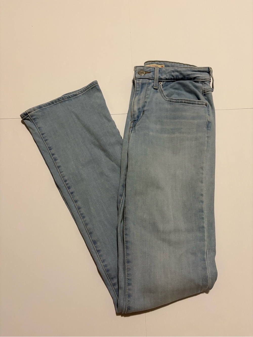 Levi’s 725 High Rise Bootcut Jeans Size 28 Light Wash 26x33